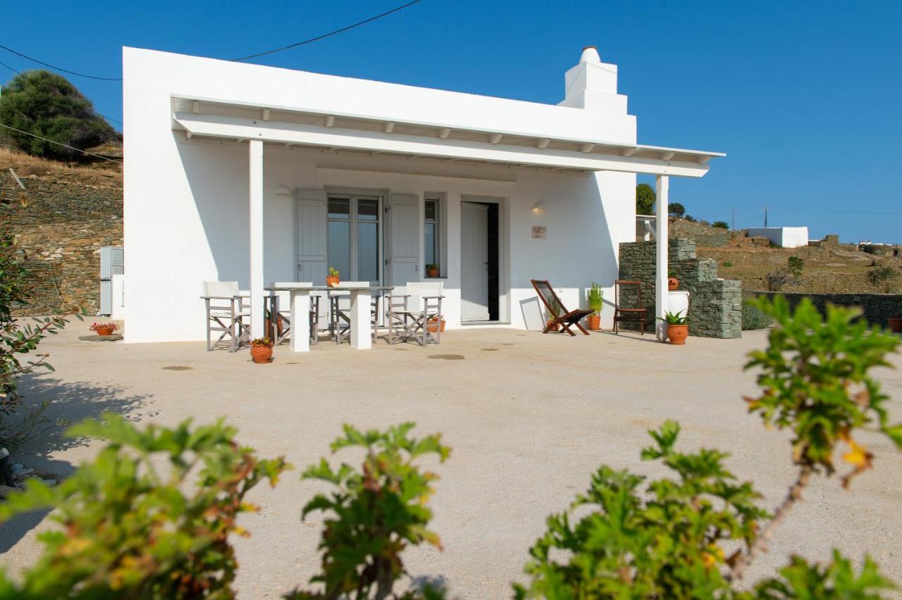 הוילה Exámbela Grey House מראה חיצוני תמונה
