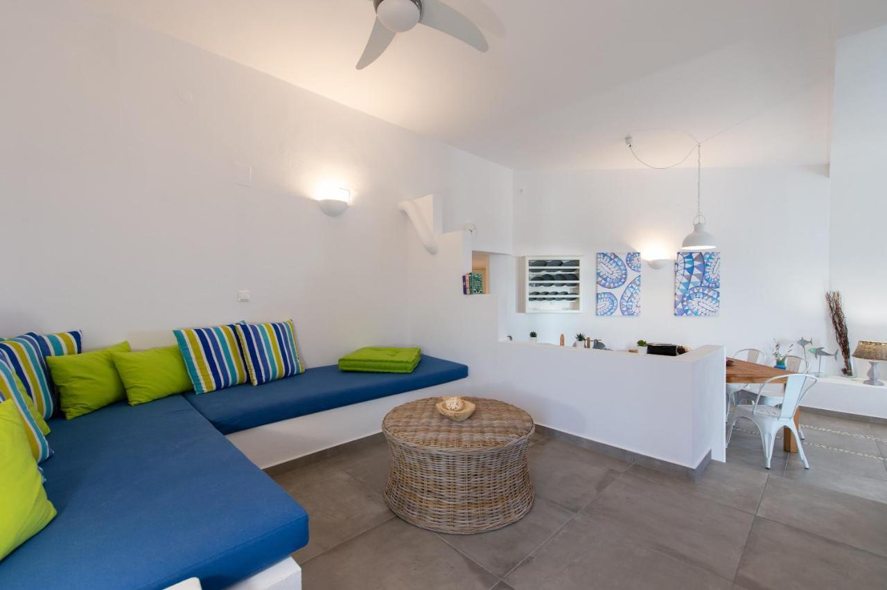 הוילה Exámbela Grey House מראה חיצוני תמונה
