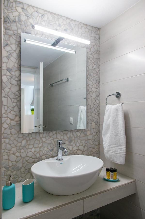 הוילה Exámbela Grey House מראה חיצוני תמונה